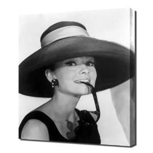  Hepburn, Audrey (Breakfast at Tiffanys)_09   Canvas Art 