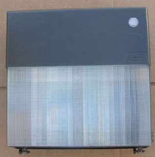 NEW in box Hubbell PVL 100S 128 PERIMALITER Wall Pack LAMP 100 Watts 