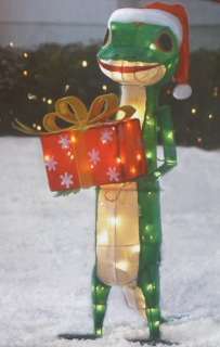 30 inch GECKO HOLIDAY/CHRISTMAS YARD DECOR w/GIFT & Santa Hat   BRAND 
