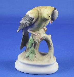 Lefton Goldfinch Hand Painted Porcelain Figurine KW 395  