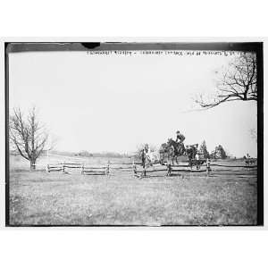  Jumpers at Cedarhurst Cup Race,won by Ringlets