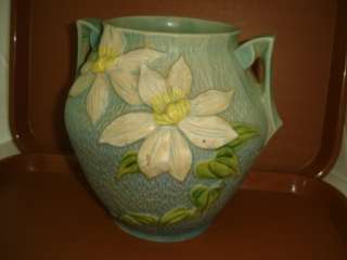 Roseville Clematis green 2 handle vase. Marked  