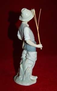 LLADRO GOING FISHING #4809 VERY CUTE PIECE REG.295$ LATE1970 AS IS 