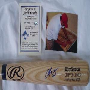  Chipper Jones Autographed Baseball Bat