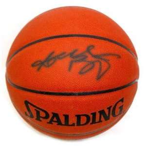  Autographed Kobe Bryant Basketball   Spalding Psa dna 