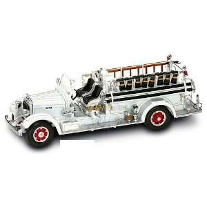   Fire Truck Southampton Fire Dept. (1935, 124, White) Toys & Games