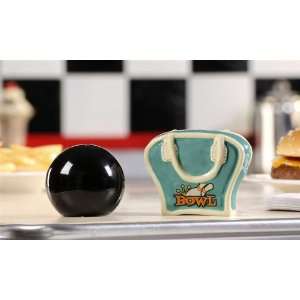  Giftcraft Ceramic Bowling Bag & Ball Salt & Pepper Shakers 