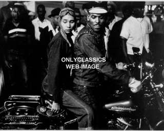   DAVIDSON PAN HEAD HYDRA GLIDE MOTORCYCLE BLACK AMERICANA COUPLE PHOTO