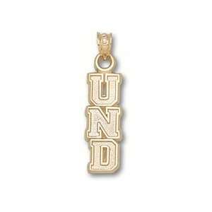   Fighting Sioux UND Vertical Pendant   14KT Gold Jewelry Sports