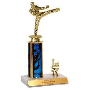  10 Karate Trim Trophy Toys & Games