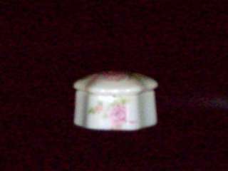 Limoges Porcelaine Du Lys Royal Tirage Rose Trinket Box  