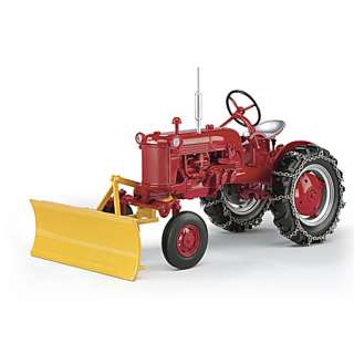 Farmall Cub With Plow 116 Scale Diecast Replica Tractor  