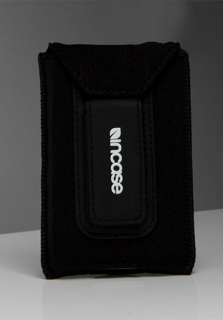 I21 New Incase Neoprene Sleeve Case w/Belt Clip 4 iPod Classic 120GB 