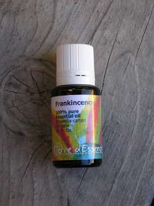 100%Pure Frankinsence Essential Oil Terre dEssence  