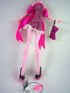 Monster High DOTD Fashions Exclusive Dawn Of The Dance Draculaura 