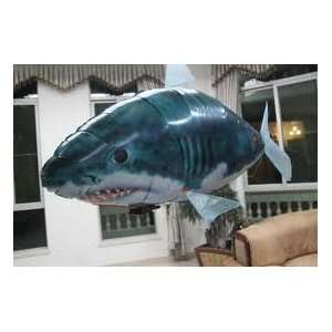  Air Swimmers Flying Fish Remote Control 2x Flying Shark 