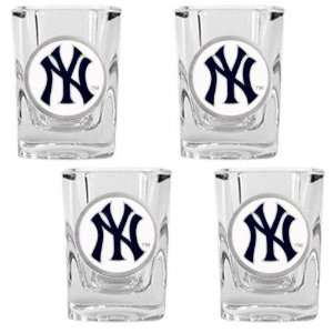  New York Yankees 4 Piece Square Shot Glass Set Sports 
