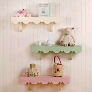  Scalloped Cottage Shelves