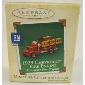 com 2004   Hallmark   Keepsake Ornament   1929 Chevrolet Fire Engine 