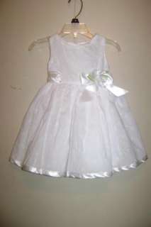 Infant Girls Youngland Eyelet Dress Set 18M NWT  