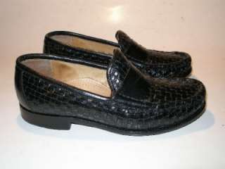 LADIES BLACK COLE HAAN LOAFERS SIZE 5 1/2  