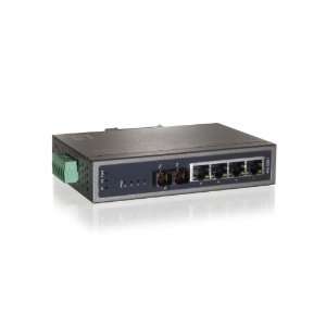 CP Technologies LevelOne 4 Port 10/100 with 1 Port SC Multi Mode PoE 