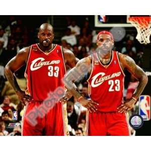  LeBron James & Shaquille ONeal 2009 10 Group Shot Finest 