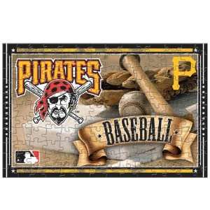  PITTSBURGH PIRATES OFFICIAL 150PC JIGSAW PUZZLE Sports 