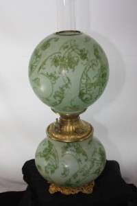 CONSOLIDATED GLASS BANQUET OIL LAMP (GREEN VELVET) GONE WITH THE WIND 