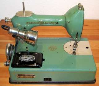 Vintage GE Sewhandy Sewing Machine General Electric Featherweight 