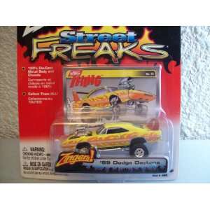   Street Freaks Zingers Yellow 1969 Dodge Daytona Toys & Games