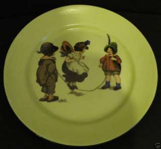 LITTLE GIRLS JUMPING ROPE COLLECTOR PLATE   GERMANY  