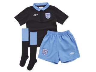   de la 2ª equipación de Inglaterra 2011 de Umbro   Chicos pequeños