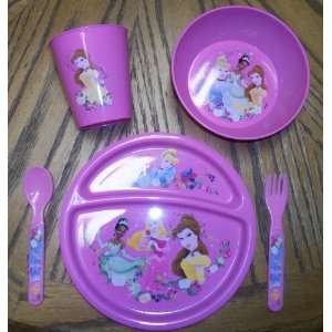 Disney Princess 5 piece plastic dinnerware set/plate/ drinking glass 