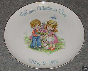 Happy Mothers Day may 9 1976 Porcelain 10 1/2 Plate  