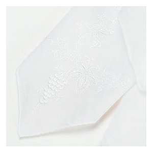  Weddingstar 8140 Grape Vine Handkerchief 