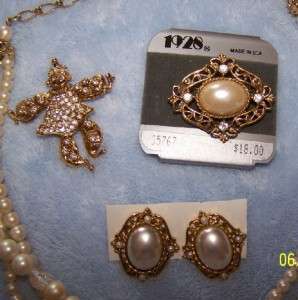 1928 5 pcs necklace,bracelet, 2 brooches clown; earr  