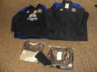 BNWT Everton 2011/12 Football Training set. Sweat Top/Shorts/Socks 
