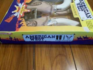 Tootsie Toy   Amer. West DOUBLE HOLSTER SET   2000 NIB  