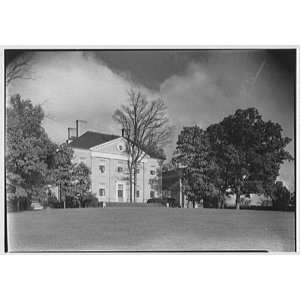  Photo Paul Mellon, residence in Upperville, Virginia. Rear 