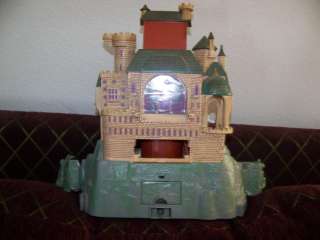   POLLY POCKET HARRY POTTER HOGWARTS CASTLE PLAYSET ( FOR PARTS)  