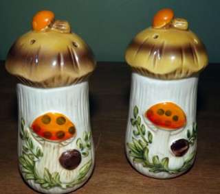 Vintage Set of 4 Ceramic Mushroom Spice Shakers Japan  
