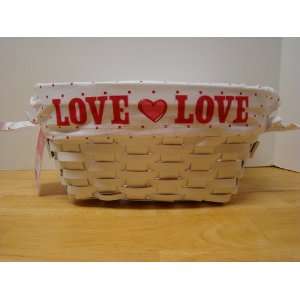  WHITE WICKER BASKET OVAL SHAPED WITH WHITE WITH RED DOT 